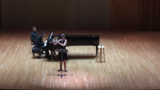 Burton Sonatina for Flute and Piano; Caroline Shaffer and Oleksii Ivanchenko смотреть онлайн