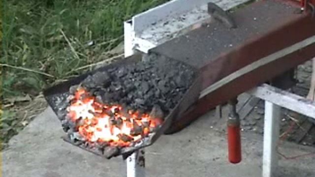 Угольная горелка Горение и загрузка 0001 (опыты с углём) смотреть онлайн