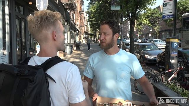 Barstool Pizza Review - Table 87 (Brooklyn, NY) Bonus Building Climber смотреть онлайн