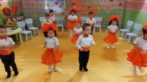 Танец "Злая тучка" группа Балапан