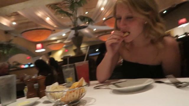 MY GRANDMA WATCHES 2 GIRLS 1 CUP *HILARIOUS* (REACTION VIDEO) смотреть онлайн