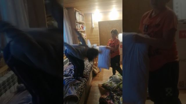 Настя и Рома показывают паркур смотреть онлайн