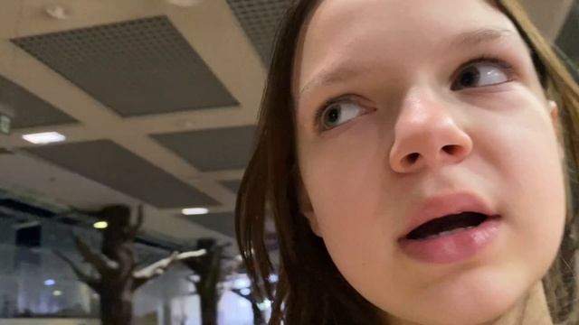 Vlog☘️/гуляем по магазинам/ужастики/McDonald's/Shopping?☘️ смотреть онлайн