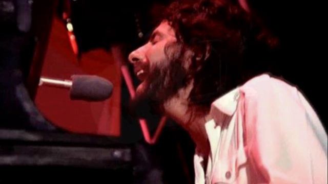 Love Lives In The Sky - Cat Stevens смотреть онлайн