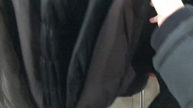 СЕКОНД ХЕНД С ПРИМЕРКОЙ | ЗИМНИЕ КУРТКИ ПО 50 РУБЛЕЙ | дубленки, пуховики, секонд хенд находки смотреть онлайн