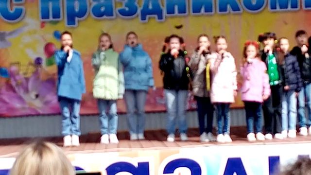 Группа Радуга - Широка страна моя родная 1 мая 2023 года смотреть онлайн