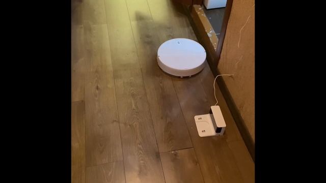 Xiaomi mi robot vacuum mop essential смотреть онлайн
