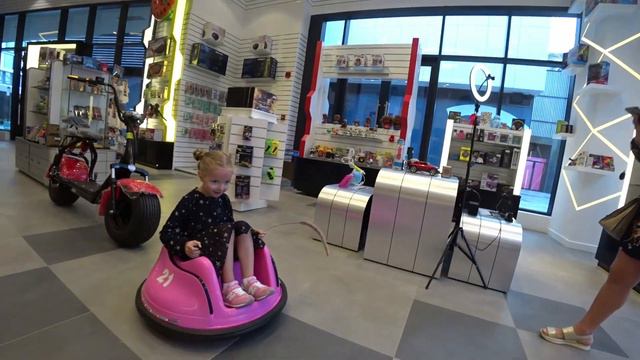 Avelina and 12V Children’s Waltzer Car Battery Operated Electric Ride On Toy -Pink смотреть онлайн