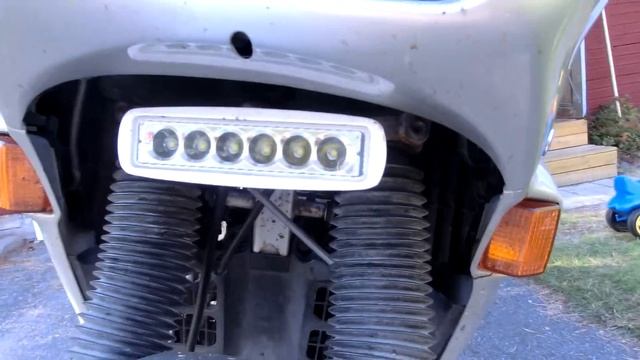 Small LED bar on Transalp смотреть онлайн