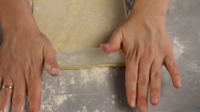 Просто ФАНТАСТИКА! Нежнейший и Простой Десерт из СЛОЕНОГО ТЕСТА - Лучшая ВЫПЕЧКА из Слоеного теста смотреть онлайн