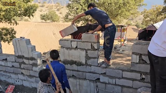 Nomadic ties: The Chavil family finished the walling of the house with the help of relatives |part смотреть онлайн