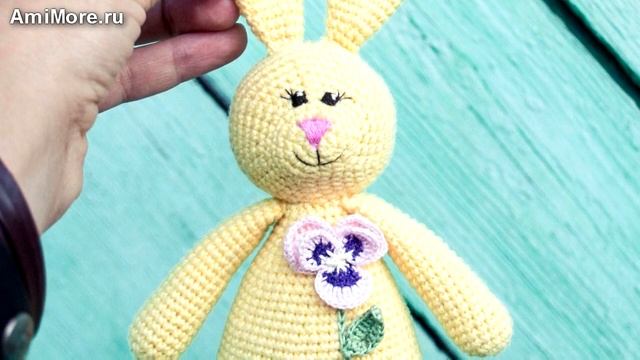 Амигуруми: схема Зайка погремушка. Игрушки вязанные крючком. Free crochet patterns. смотреть онлайн