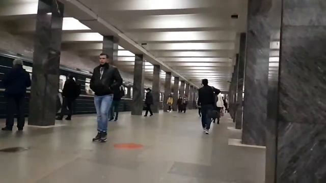 метро "Водный Стадион", Москва 29 октября 2020 г. смотреть онлайн