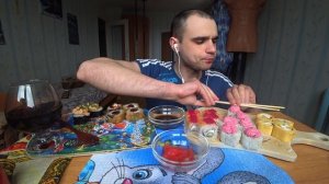 МУКБАНГ АСМР РОЛЛЫ / ФИЛАДЕЛЬФИЯ / ТЕМПУРА РОЛЛЫ / ТОРТИЛЬЯ РОЛЛ / СОУС / EATING ASMR Mukbang #498