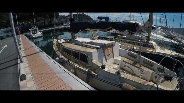 Испания. Порт Бланес. Большая рыба | Spain. Port Blanes. Big Fish | 4К смотреть онлайн