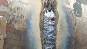 Сварка пластины в вертикальном положении!Как заварить широкий красивый шов электродом