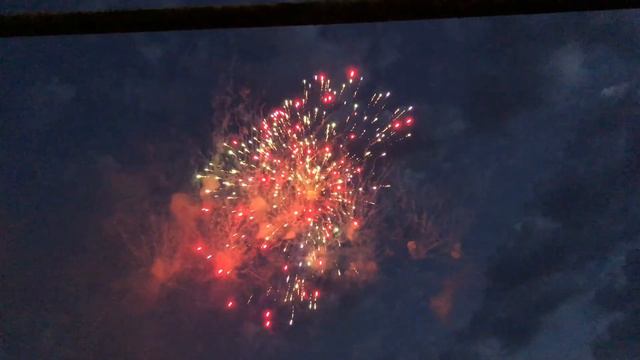 Салют на День рождения. смотреть онлайн
