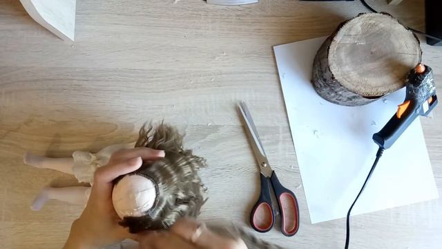Быстрый способ крепления трессов к голове куклы