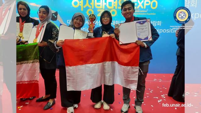 13 WISUDAWAN TERBAIK IPK DAN BERPRESTASI FEB UNAIR PERIODE MARET 2023 смотреть онлайн