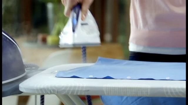 Утюг с парогенератором Philips SpeedCare - гладьте еще быстрее и легче с паром в 2 раза мощнее смотреть онлайн