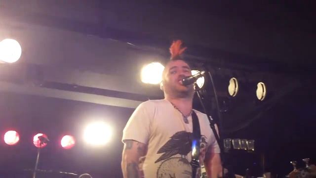 NOFX - 72 Hookers - Live at Coolangatta Hotel Gold Coast Australia - 23/11/2014 смотреть онлайн