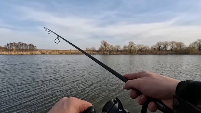 ПЕРВАЯ РЫБАЛКА НА КАРПА ВЕСНОЙ 2023 смотреть онлайн