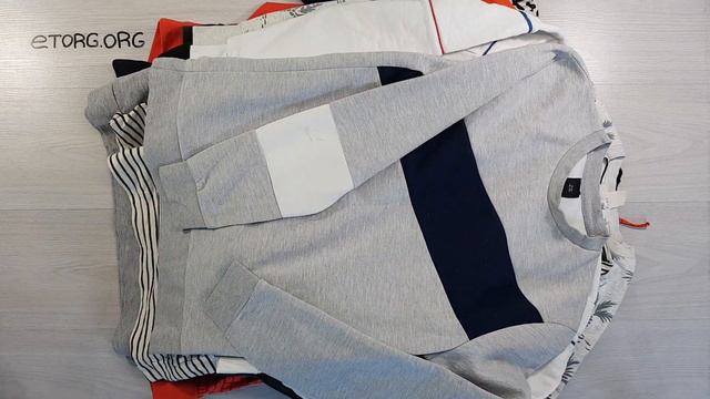 D1 07016 Mix sweatshirts (Толстовки без капюшона м/ж)№6 10,90 кг 3,70€ за кг 31 ед смотреть онлайн