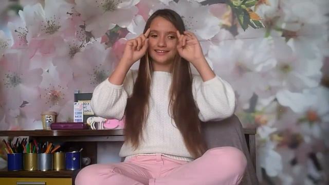 KiwiРассказывает || Я записываю песню?!?!! смотреть онлайн