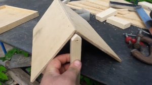 КОРМУШКУ ДЛЯ ПТИЦ ИЗ ФАНЕРЫ СВОИМИ РУКАМИ.