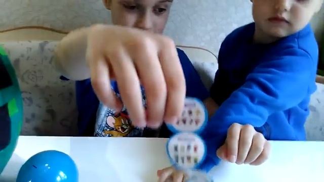 Огромное яйцо Майнкрафт с сюрпризами. LOL для мальчиков. Minecraft and kinder suprise смотреть онлайн