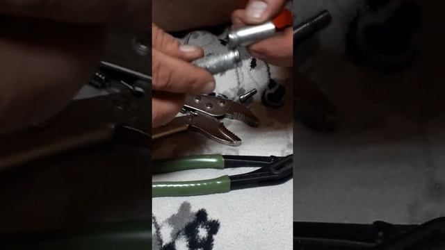 металлический П У сигнал охотника не смог разобрать , пока не смог смотреть онлайн
