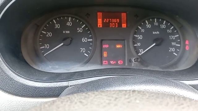 problème tension alimentation capteurs code défaut df127 Renault Kangoo 2011 смотреть онлайн