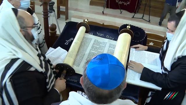 В православной церкви и синагоге Баку молятся за мир на земле Азербайджана смотреть онлайн