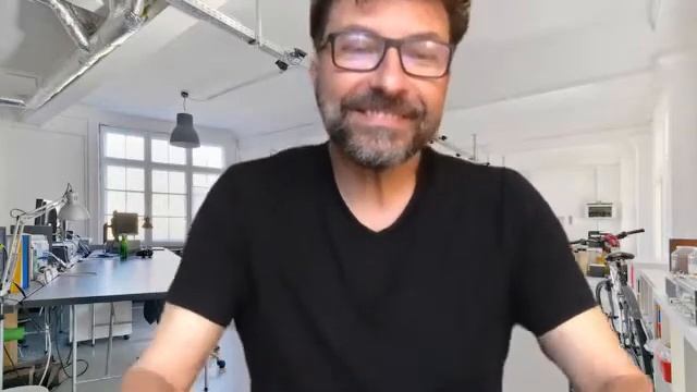 Entrevista a Bertrand Bach, Jefe de Diseño Changan Motors, diseñador de Changan UNI-T (En) смотреть онлайн