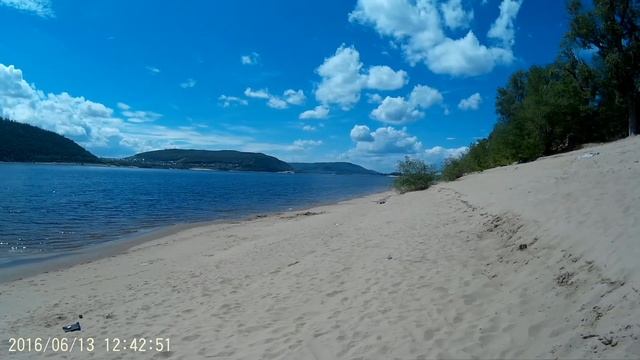 пляж на турбазе Волжанка (Тольятти, п-ов Копылово) смотреть онлайн