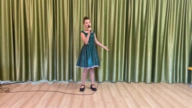 Джабишвили Вероника А снег идет