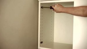 Простая установка петель на фасад для кухни.