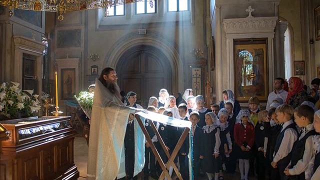 Как возрождалась приходская жизнь в храме Всех Святых, что в Красном Селе смотреть онлайн