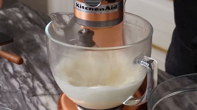 The Very BEST Chocolate Cupcakes