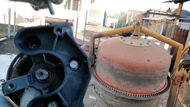 БЕТОНОМЕШАЛКА ремонт//обзор запчастей. смотреть онлайн