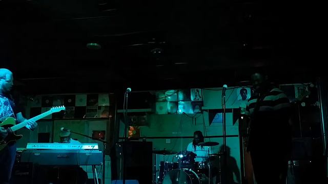 Rock me baby Grant's Wednesday night jam смотреть онлайн