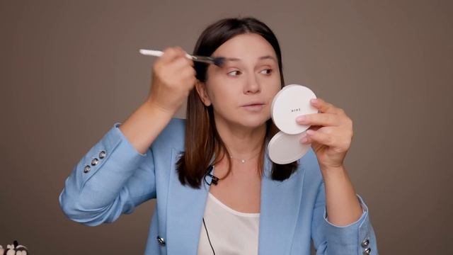 Макияж для себя / Правильный подбор тона, секреты коррекции лица и идеальной стрелки / SHIK смотреть онлайн