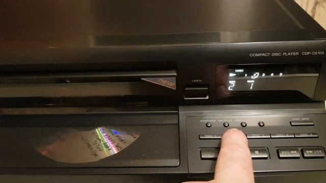 Sony CDP-CE105 смотреть онлайн