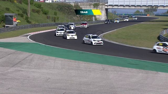 ESET Cup 2023 - Hungaroring - FIA CEZ TWC4 (Twingo Cup) race2 смотреть онлайн