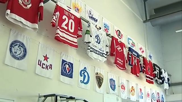 Владислав Третьяк открыл Центр подготовки хоккеистов в Ярославле смотреть онлайн