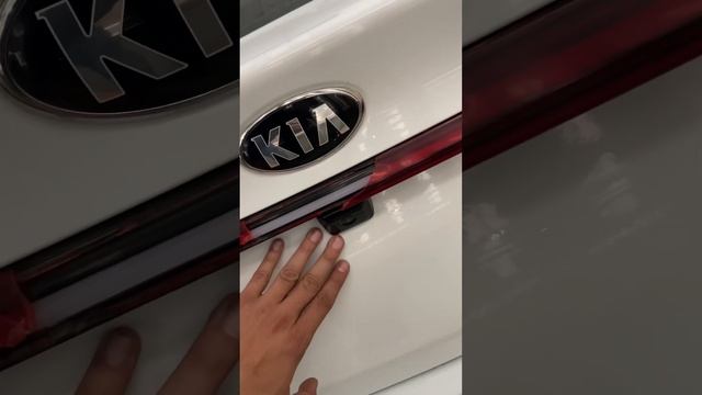 Киа Рио, установка камеры заднего вида