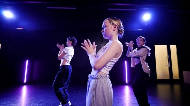 Девочки из команды Наташи Поречной — «ICON BABES» | PROТАНЦЫ смотреть онлайн