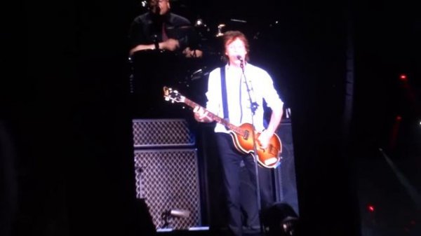 Paul McCartney Nirvana'Dave Grohl,Krist Novoselic & Pat Smear "ALL TOGETHER NOW"