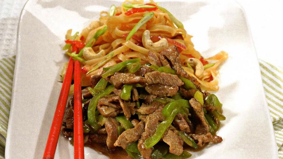 Говядина в устричном соусе смотреть онлайн