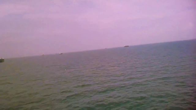Xiaomi Drone F188 test flight at windy weather @Sea смотреть онлайн
